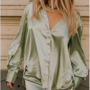 Silky button down - sweet pea — DAILY DRILLS!